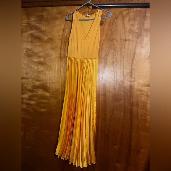 ZARA Yellow Pleated Dress - Picture 2 of 2